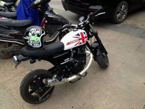 国产小矮子骑摩托视频,速度与激情的完美演绎